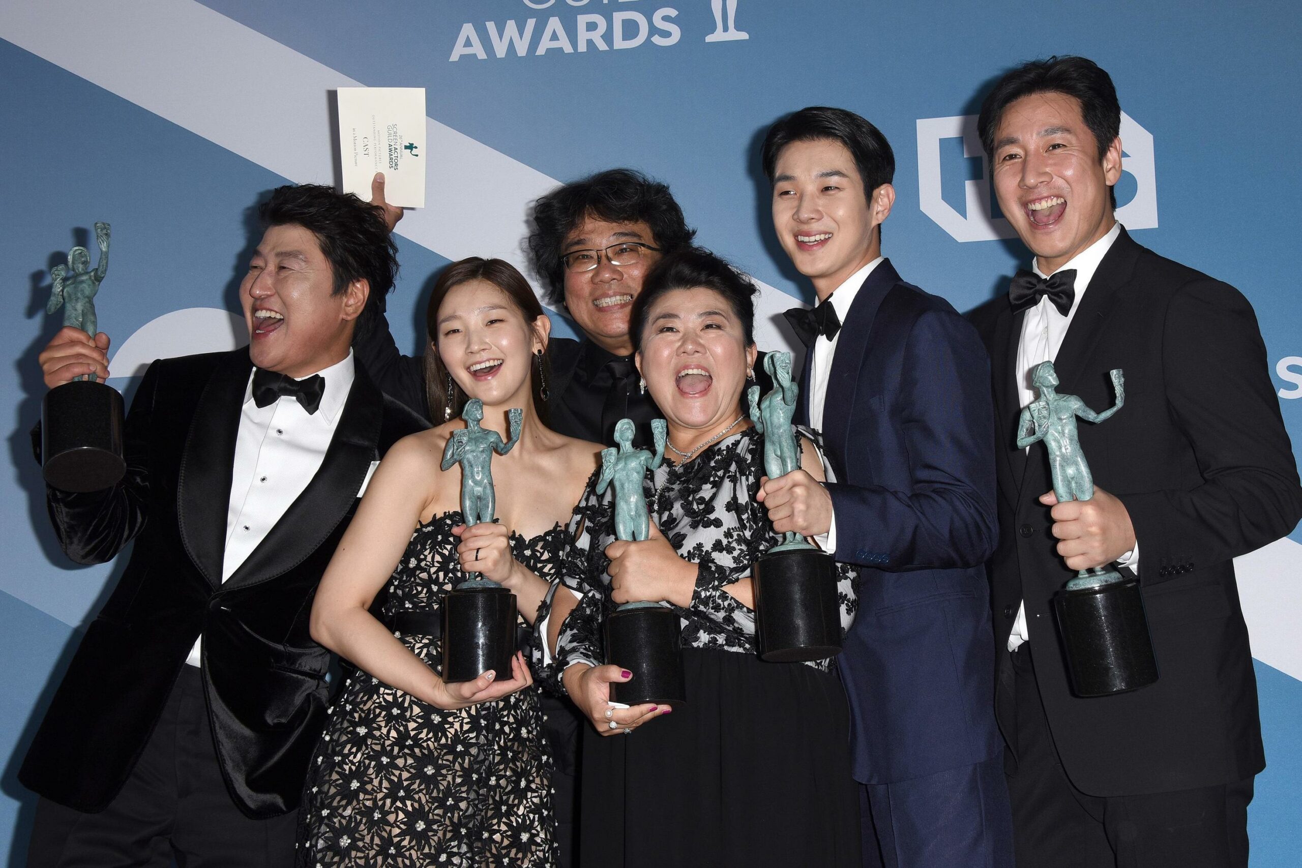 Mendiang Lee Sun Kyun Menerima Penghormatan “Screen Actors Guild Awards 2024” di Los Angelas 3 Mendiang lee sun kyun