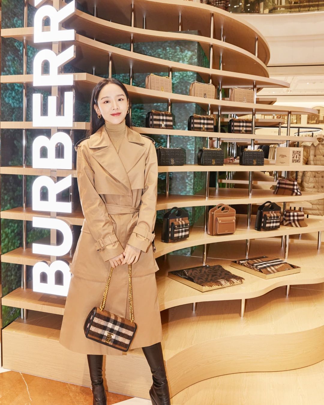 6 Pelakon Wanita Korea Ini Memiliki Visual dan Aura Seperti Supermodel 3 IMG 9401