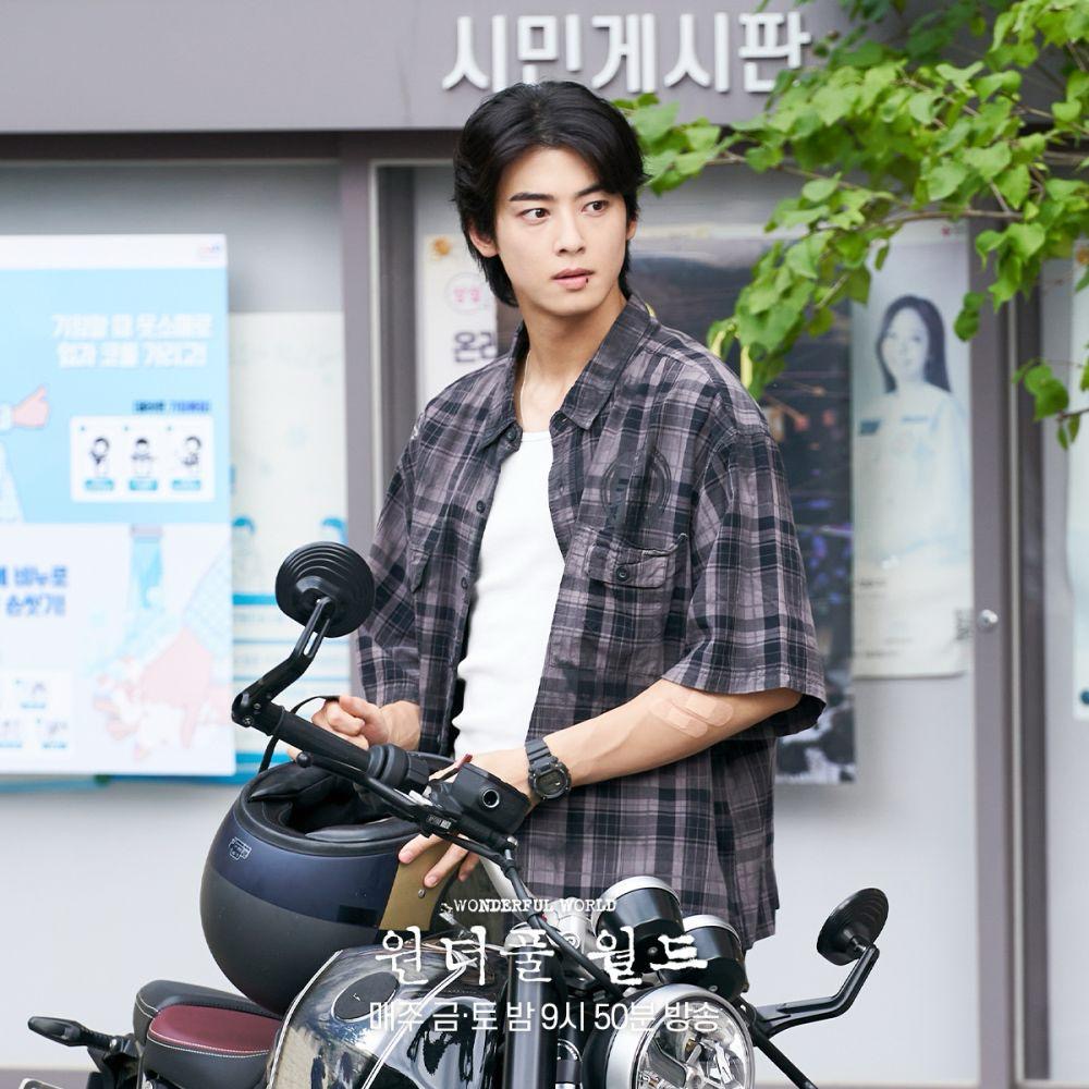 Cha Eun Woo Bawa Watak Lelaki Misteri Kurang Bercakap dalam Wonderful World, Lelaki yang Menyimpan Trauma 8 a8a8fb55 1622 4e62 a927 7d9652607e50