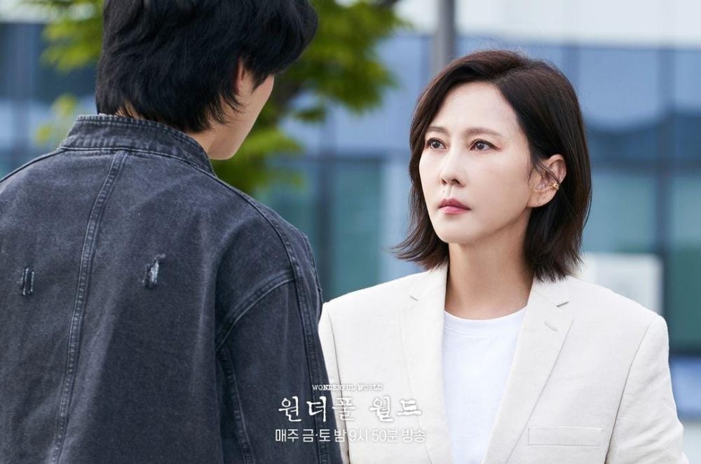 10 Watak Wanita Tabah dan Baik Hati dalam Kdrama 2024, Menenangkan Perasaan 9 76ec3c90 5ab7 4598 88aa 6bf01dc74ddc