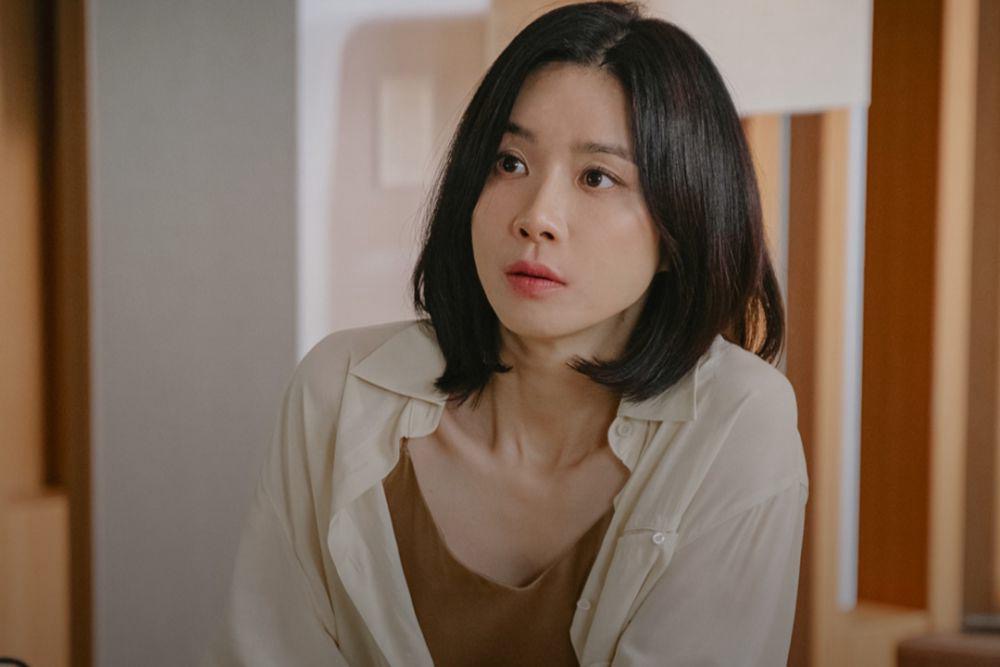 Lee bo young