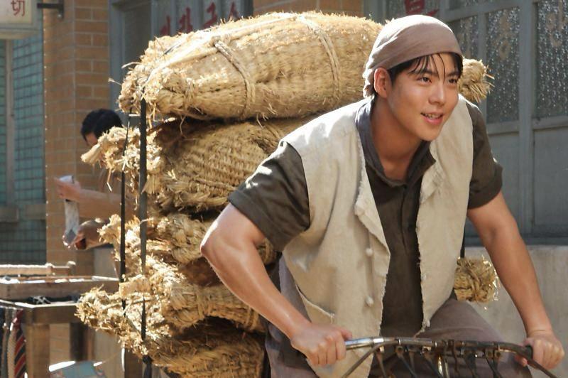 Choi Woo Sung Sanggup Tambah Berat Badan Berpuluh Kg untuk Wataknya dalam Chief Detective 1958 2 Choi Woo Sung
