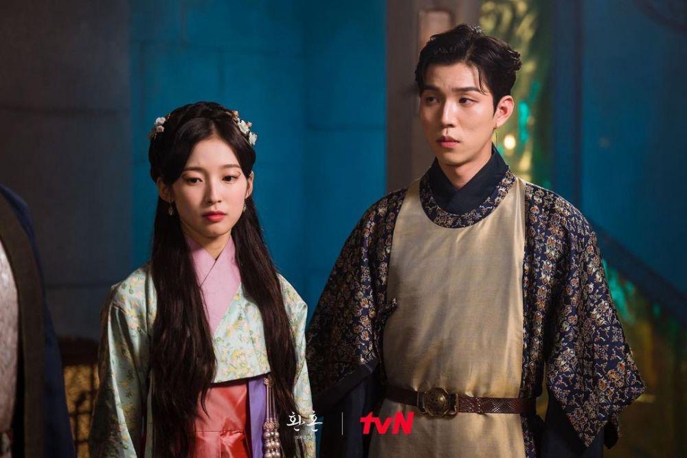 The Midnight Studio: 11 Kdrama Popular yang Dibintangi Para Pelakon Utama 8 bd9a42b6 f24b 4245 9dc6 d576fe9b9899