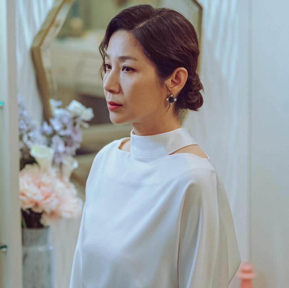 9 Watak Mertua dari Neraka dalam Kdrama 2024, Menyakitkan Hati 5 de9a8141 aae1 4583 8b42 1186099d838f
