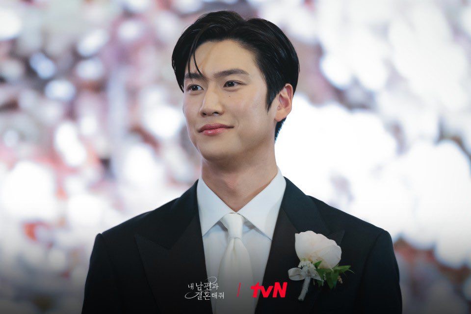 8 Watak dalam Drama Korea 2024 Mempunyai Pengakhiran Bahagia Bersama Cinta Pertama Mereka, Buat Terharu 6 41c45d32 9fc5 4854 a108 309c059e9b66