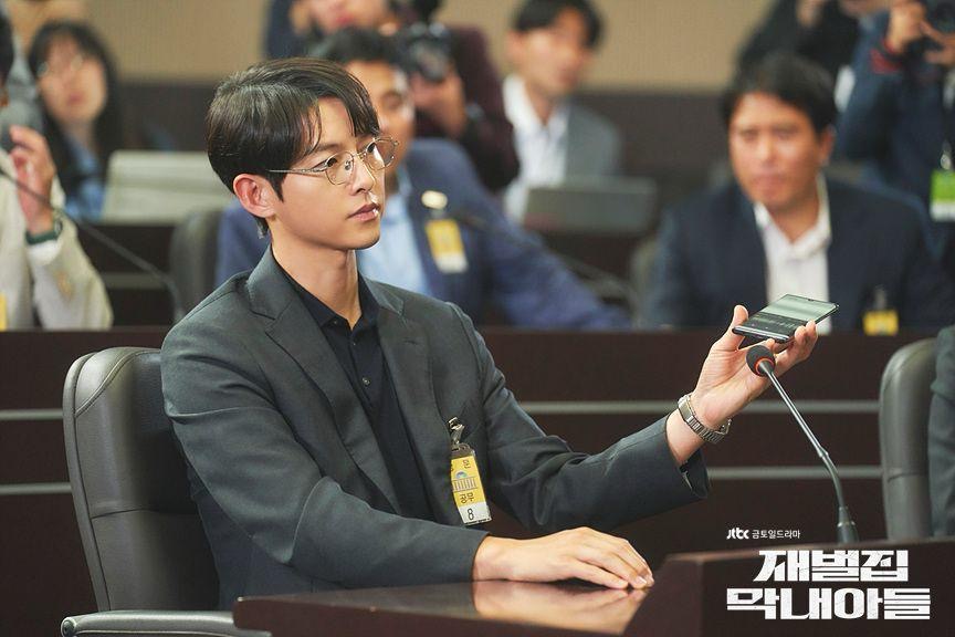8 Pilihan Drama dan Filem Korea Popular Tentang Pertukaran Tubuh Badan dan Roh 4 bd0304a5 42b4 4d40 adec 6e1d44334a5c