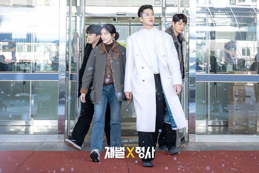 Sukakan Crash? 7 Kdrama Ini Bawa Genre Jenayah Komedi yang Hampir Sama 6 ebe45aba db76 4016 af58 c42776981ecf