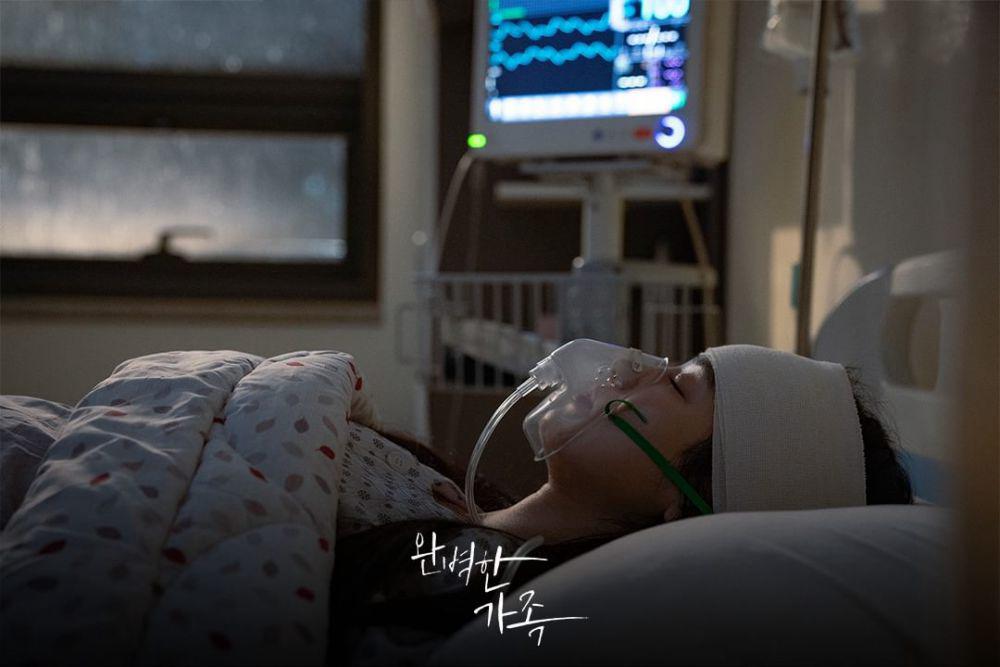Episod Baru Perfect Family Fokus pada Keadaan Mental Park Ju Hyun yang Makin Teruk, Siapa yang Menyerangnya? 8 40a2972c b41a 42c6 a3bd 6bce1696d09e
