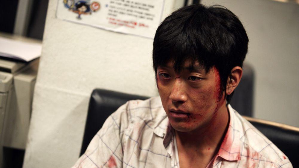 Selalu Bawa Watak Pembunuh Upahan dan Gangster, Ha Jung Woo Tampil dalam 5 Karya Hebat Ini 2 5fcbb8d5 1f02 4455 98ea 8836dec3ec4a