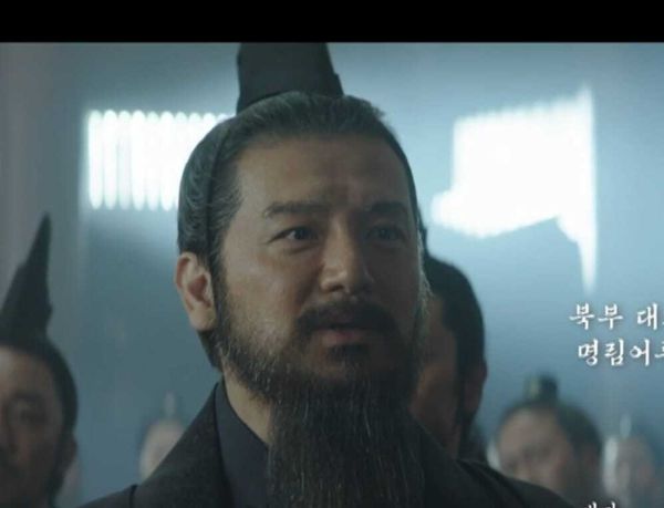 Gila Kuasa, 9 Puak dalam Kdrama Queen Woo Yang Terlibat dalam Perebutan Kuasa 5 IMG 1876