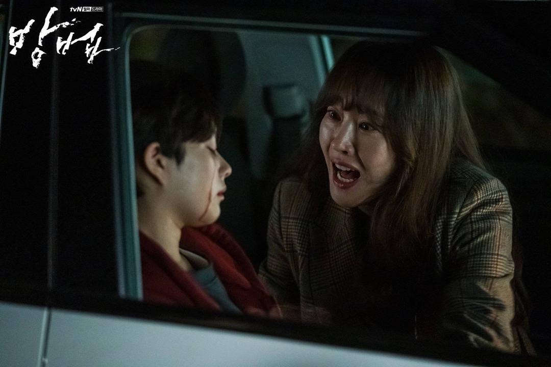 6 Drama Korea Tampilkan Kisah Pemburu Hantu dan Roh Jahat 4 4eab36c4 8efc 4f43 9cad 51d93abd8623