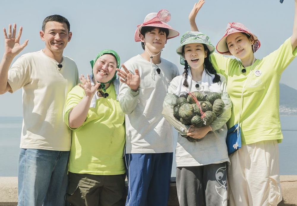6 Sebab Mengapa Kena Layan Rancangan Variasi Korea Fresh Off The Sea 1 Fresh off the sea