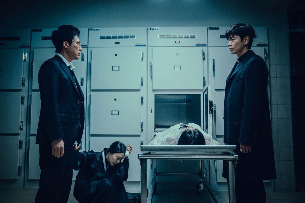 7 Perkara Menarik tentang Filem Seram “Devils Stay”, Bakal Saingi Pencapaian Exhuma? 2 Filem