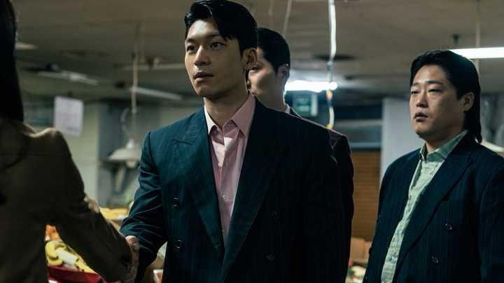 10 K-Drama Terbaik Wi Ha Joon, Wajah Ikonik Drama Korea 9 71daec68 b7a0 46d8 b100 0cdd50c68a11