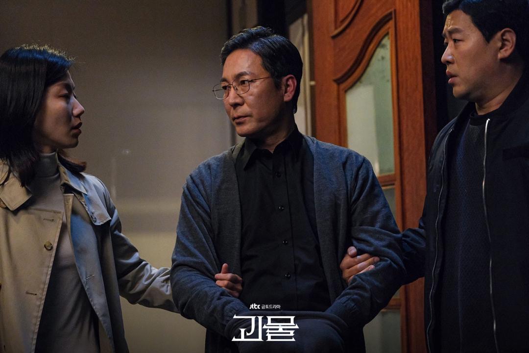 10 Drama Korea Tentang Pengkhianatan dan Plot Twist Paling Mengejutkan 8 d5507d9c b670 47dd b0f7 d817bb6b80ab