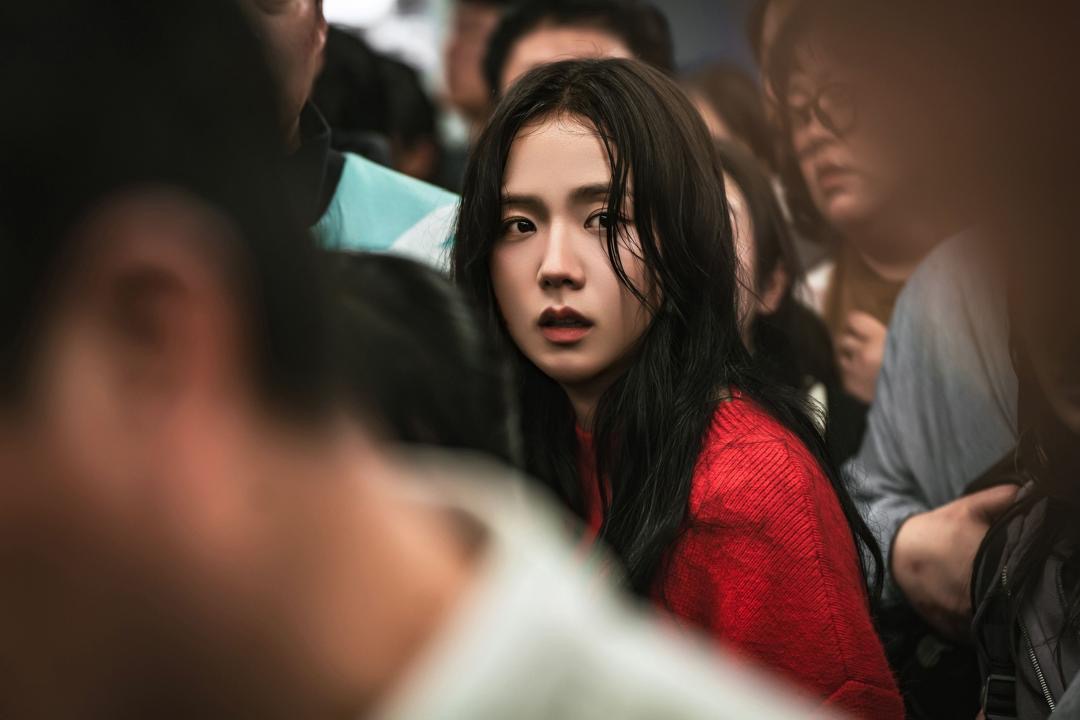 Siri “Newtopia” Lakonan Jisoo Blackpink dan Park Jeong-min Akan Datang ke Prime Video 4 36fb5c0b 645a 4b97 8a3f e46b688a3f22