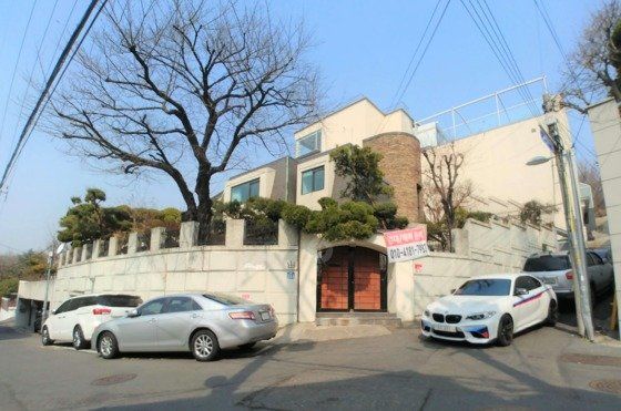 Rumah Yoo Ah In di Itaewon RM69 Juta Dibeli Tunai oleh Kanak-Kanak Berusia 7 Tahun 2 IMG 6352
