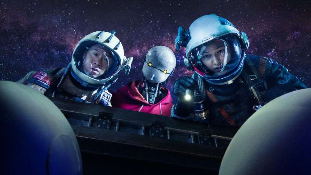 Suka Cerita Tema Angkasa Lepas? 5 Kdrama dan Filem Ini Harus Anda Tonton 4 Angkasa lepas