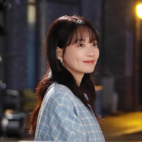5 Ratu Romcom Korea yang Cantik, Berbakat & Berani Tampil Selamba 3 3e5f0e03 7b01 4340 a0ae 7881b7d32c1c