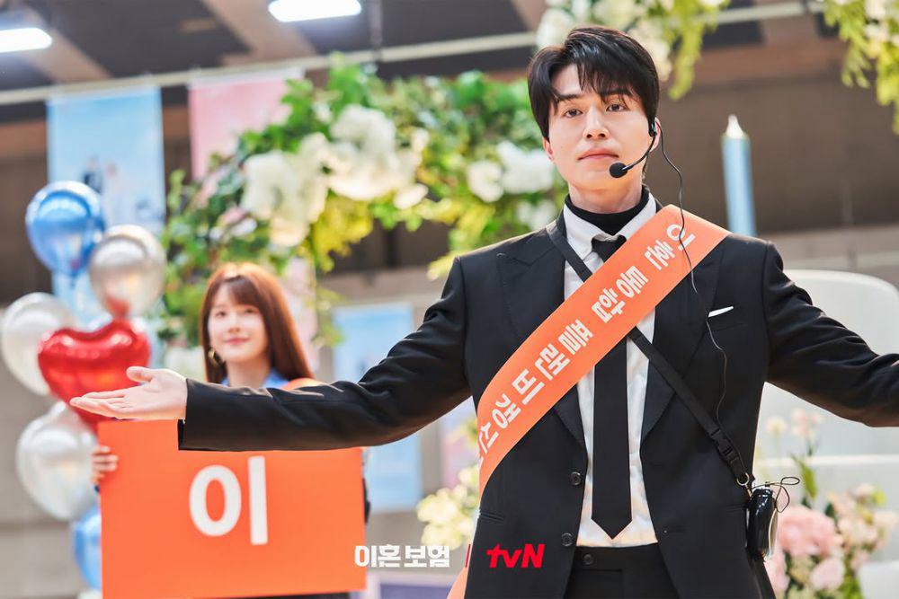 The Divorce Insurance: Cinta, Kegagalan dan Harapan Baru Lee Dong Wook 1 Divorce insurance