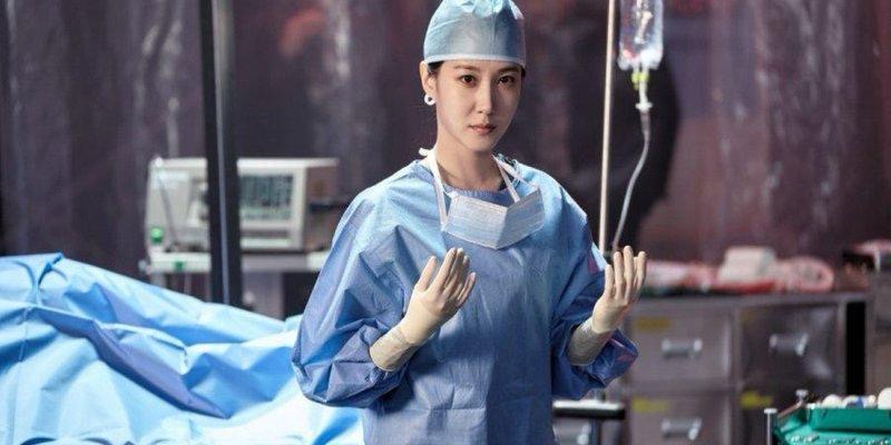 Park Eun Bin sebagai Jung Se Ok dalam HYPER KNIFE, Perjuangan dalam Dunia Perubatan yang Gelap 3 Park eun bin