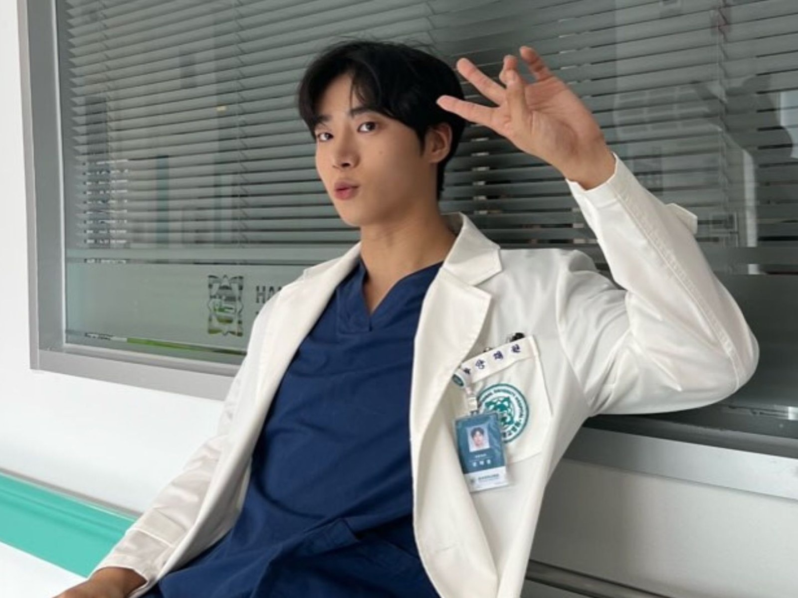 Tujuh Pelakon Muda Kdrama Yang Paling Mencuri Perhatian Pada Awal 2025, Kacak dan Berbakat 1 Korea