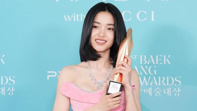 Kim Taeri: Bukan Calang-Calang, Semua Drama Dibintanginya Menang Anugerah 7 IMG 5507