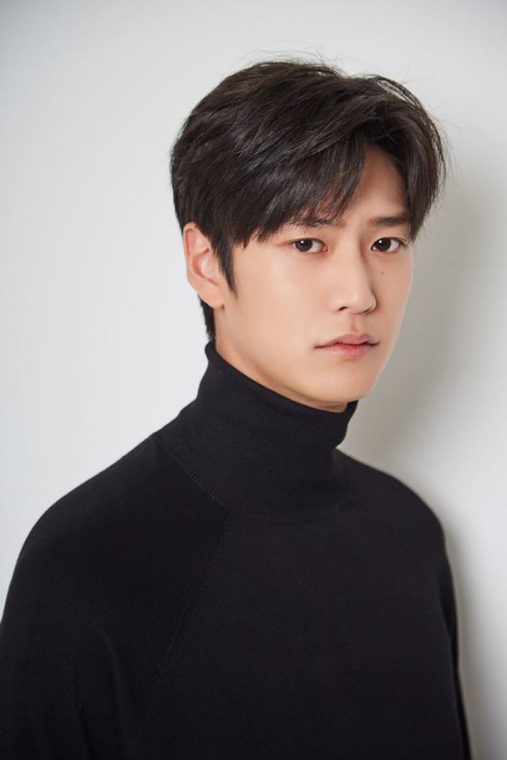 6 Artis Lelaki Korea Ini Hampir Debut Sebagai Idol Sebelum Menjadi Pelakon 3 IMG 6564