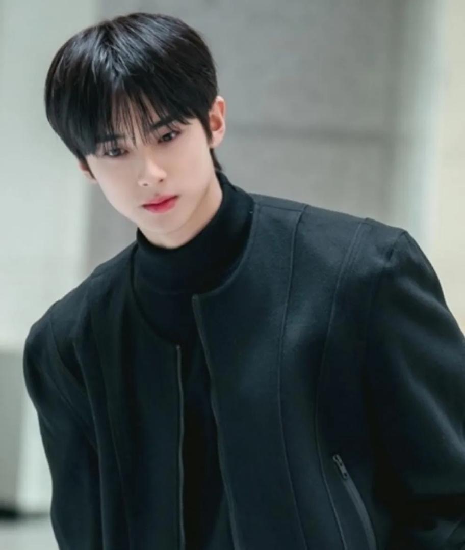 Bitch x Rich 2, Kim Min Kyu Gegar Layar dengan Watak Tunangan Misteri Berprofil Tinggi 3 13a0eddc 6495 421b 96d3 150dae4785c5