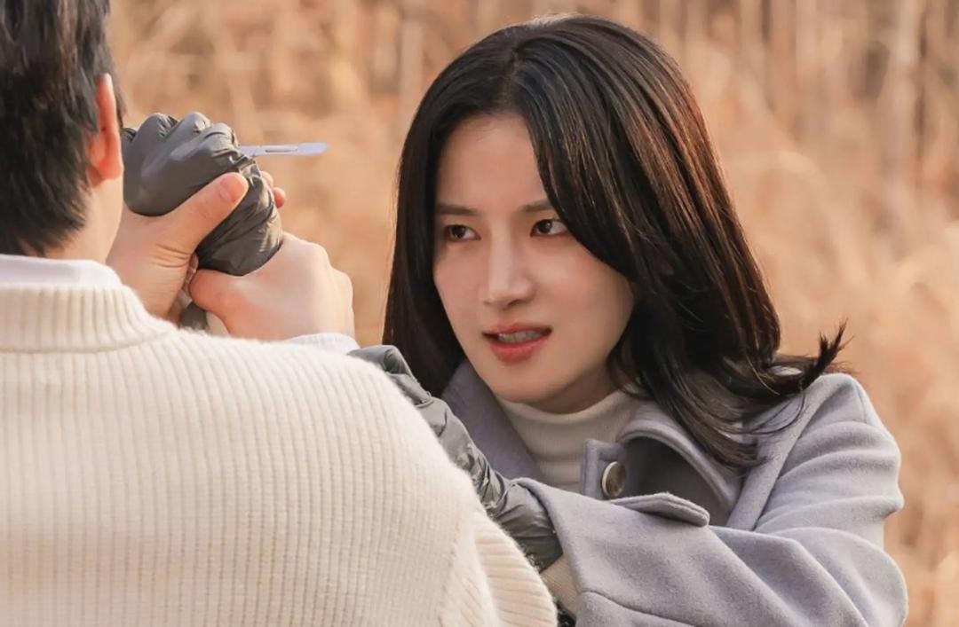 Anak Sang Pembunuh, Pertarungan Gelap Seo Se Hyun dalam Hunter with a Scalpel, Psikopat Seperti Bapanya? 5 3a6d11fc 0667 4aed bb02 7078f0a34823 1