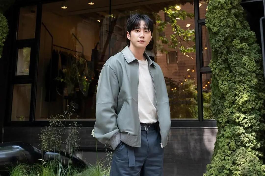 Lee Jun Young Debut di Layar Perak Jepun: Cinta Pertama dalam Tokyo Taxi 3 89d3af1d a5f2 408a 9f35 42e4fd55f620