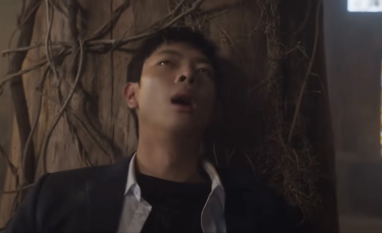 Rahsia Seram Bae Gyeon Woo di Episod 6 Head Over Heels, Dipergunakan dan Kerasukan 4 Head over heels