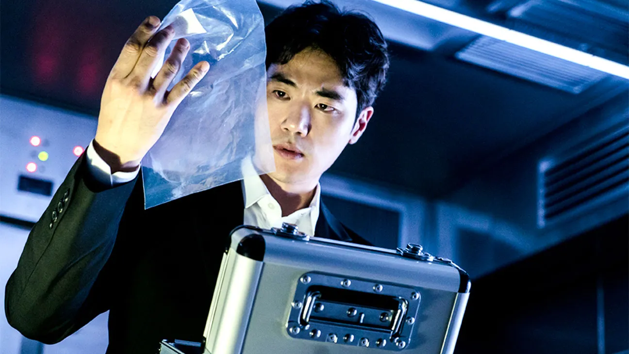 Di Sebalik Stetoskop, 5 Filem Seram Thriller Korea yang Bongkar Kegelapan Dunia Perubatan 4 IMG 2526