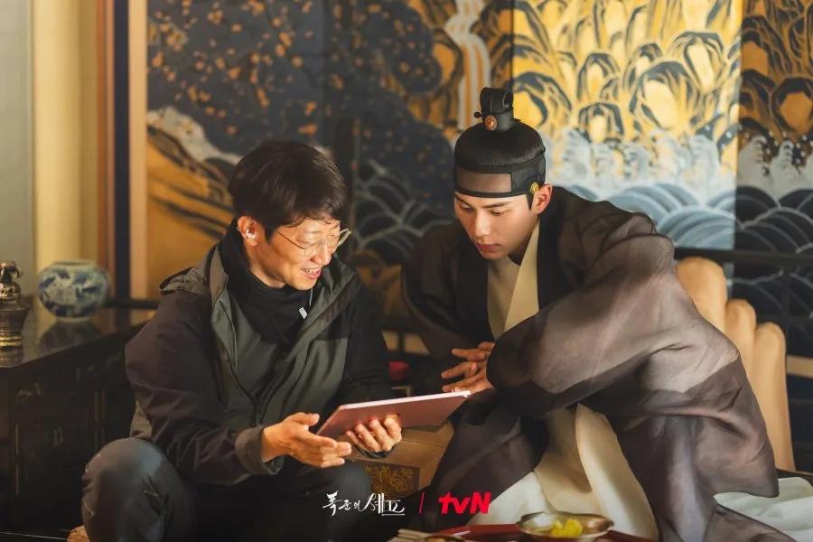 Lee Chae Min Dipilih Jadi Raja Dalam Masa 10 Hari, Drama BON APPETIT, YOUR MAJESTY Curi Tumpuan 5 0e7231c0 fd3d 4750 90da 1957a763ce32