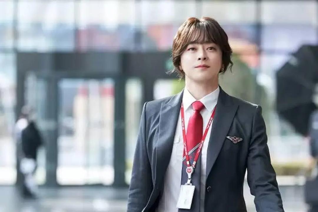 Raja Komedi Box Office, 5 Filem Jo Jung Suk yang Raih Jutaan Penonton 4 411f61db 7438 41f1 a405 63bf68ae33ed