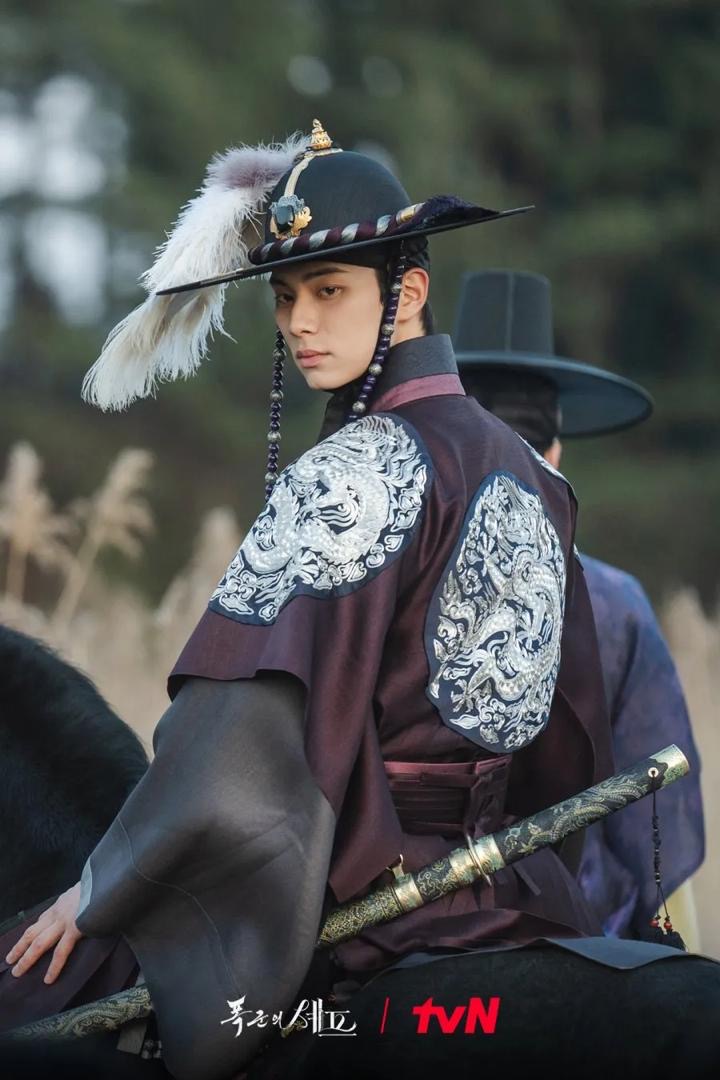 Lee Chae Min Dipilih Jadi Raja Dalam Masa 10 Hari, Drama BON APPETIT, YOUR MAJESTY Curi Tumpuan 4 488a2544 8910 4297 a751 064ae24878ff