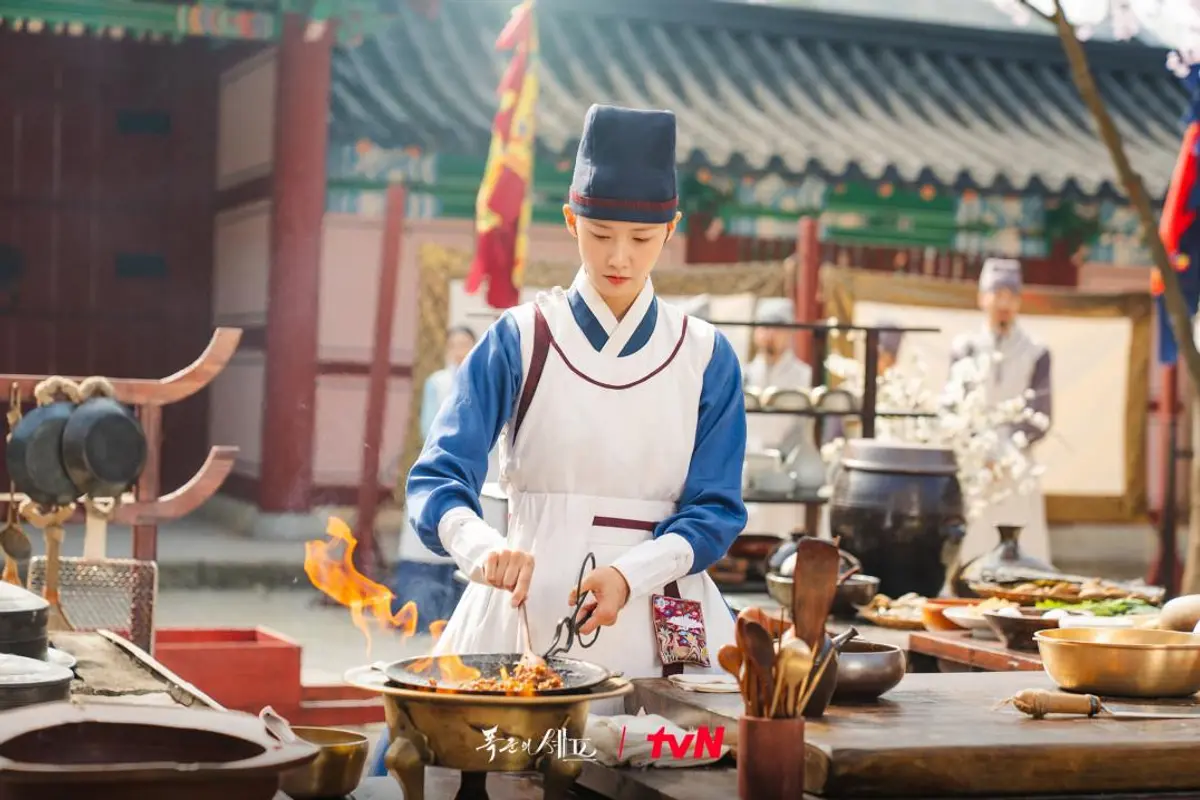 Bon Appétit, Your Majesty Semakin Viral, Drama Sageuk Rom-com Yang Harus Ditonton 4 Bon appetit