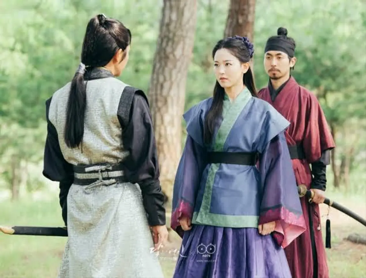 Empat Drama Dibintangi Kang Han Na Yang Diadaptasi Daripada Novel 2 IMG 6344