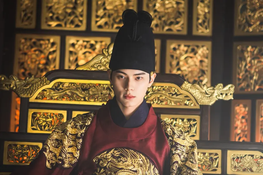 Bon Appetit, Your Majesty: Kisah Raja Zalim Dinasti Joseon yang Menggemparkan 1 Your majesty
