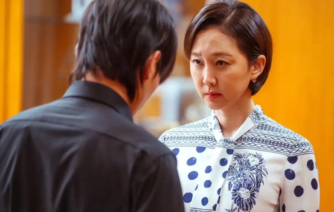 The Defects: Yum Jung Ah, Psikopat Tenang yang Menyembunyikan Keganasan di Balik Senyuman 3 e5b1989a 0933 4656 8245 96737c46a33a