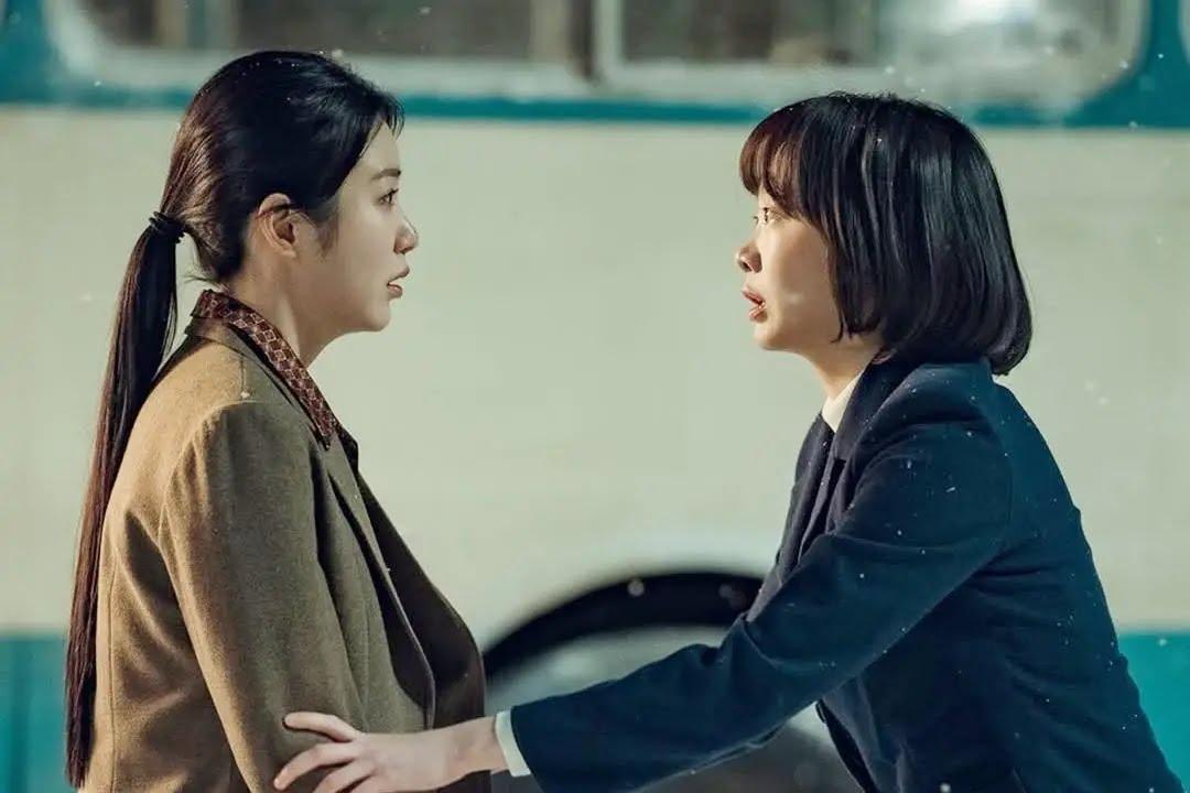 A Hundred Memories: Kisah Cinta Enam Segi Yang Penuh Kerumitan 1 A hundred memories