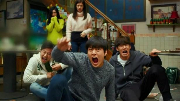 Bosan dan Murung? Cuba Tonton 10 Filem Korea Ini, Hati Terus Ceria 4 b35e9740 a5e2 4296 b203 723114d05a6d