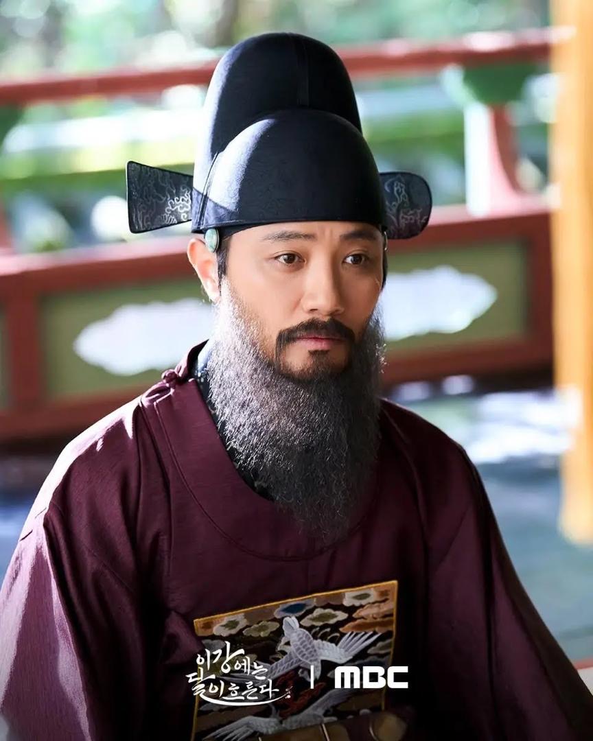 “Moon River”, Kisah Pertukaran Jiwa, Dendam dan Perebutan Kuasa di Istana Joseon 5 c493011a 7f95 4a31 8d78 e97097486385