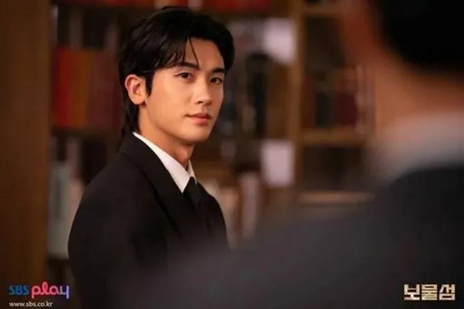 Thriller Politik Korea: 7 Drama Sarat Kuasa, Pengkhianatan & Ketegangan 7 Thriller Politik Korea: 7 Drama Sarat Kuasa, Pengkhianatan & Ketegangan