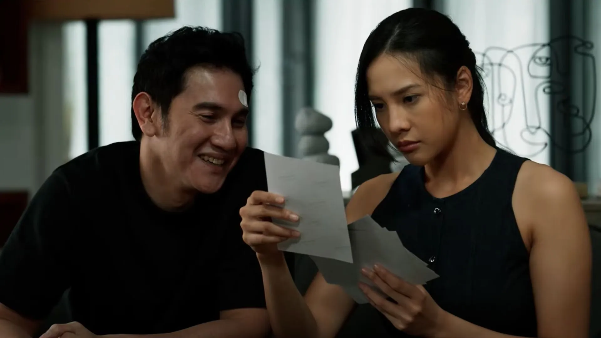 Shutter 2025 Review: Visual dan Seram Psikologi Yang Cantik Tapi Kurang Menyengat 4 Shutter (2025)
