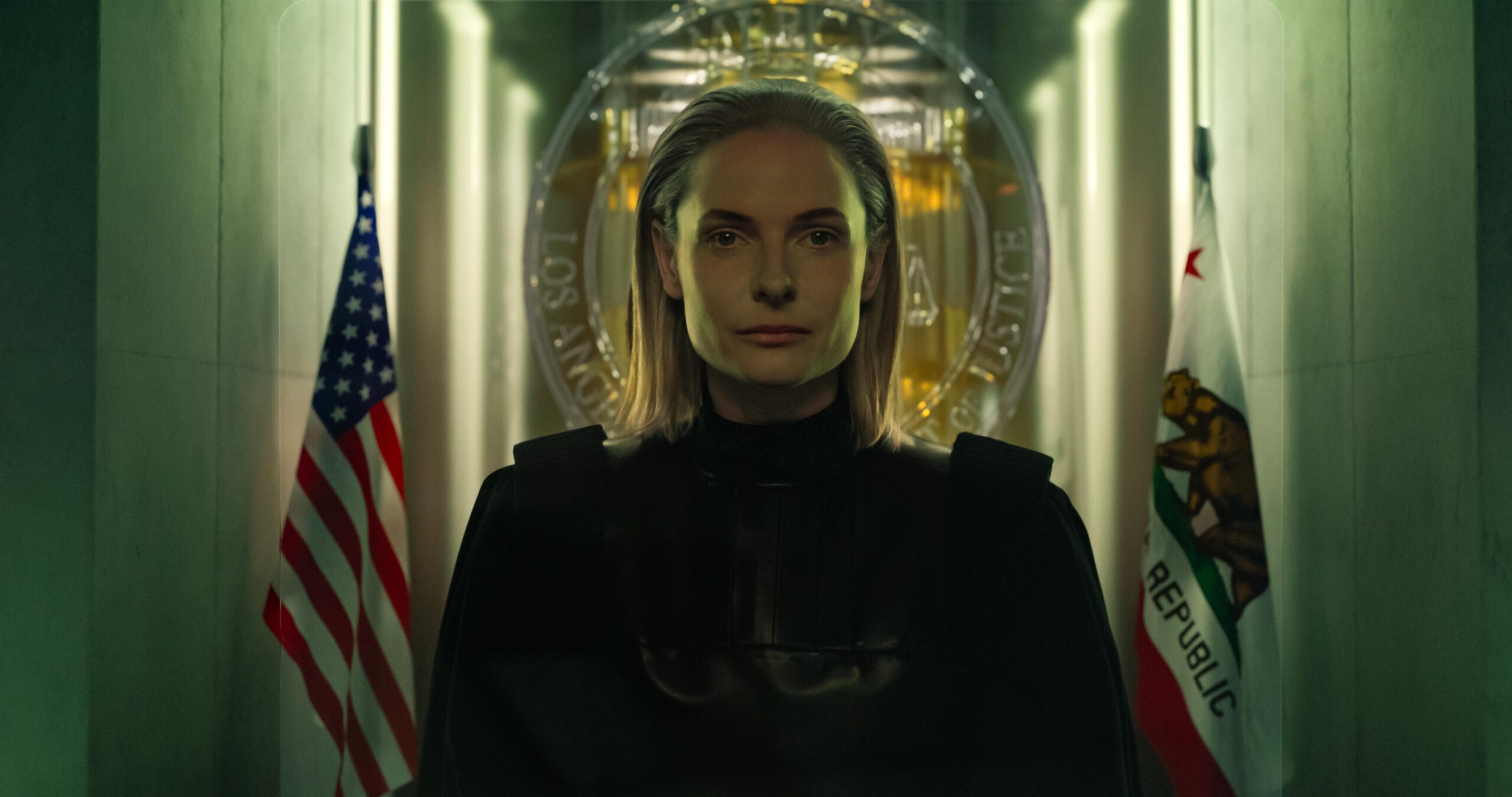 Review Sci-Fi Thriller “Mercy” (2026): AI Hakim Yang Tentukan Hidup Mati Dalam 90 Minit 2 Mercy (2026)