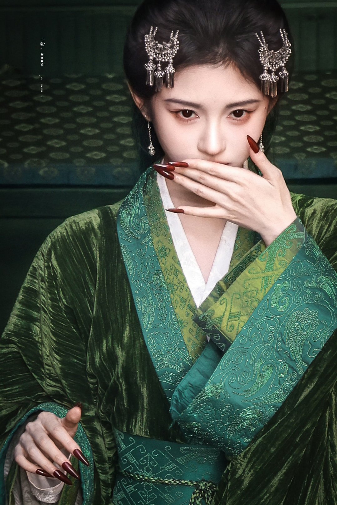 9 Drama Kostum Terbaik Ju Jingyi (2018–2026): Evolusi Ratu C-Drama Kostum yang Terus Bersinar 10 Jiu Jingyi