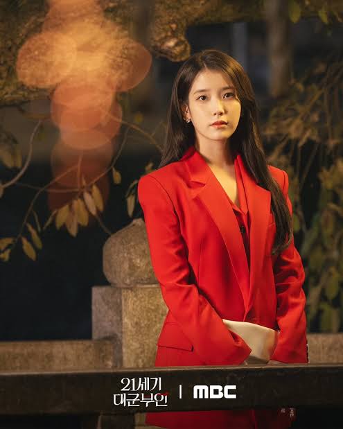 IU Cipta Sejarah: Pelakon Wanita Pertama Dominasi Dua Drama Melebihi 50% Buzz FUNdex 6 IMG 4602