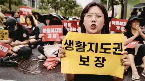 Drama Netflix ‘Teach You A Lesson’ Dedah Realiti Guru Korea, 438 Kes Pelanggaran Hak Direkodkan 3 IMG 0406